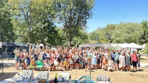 NEIGHBORS’ MEAL GROUP PHOTO